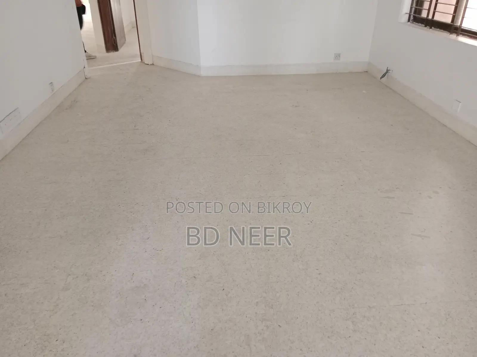 Commercial 2500 sft office space available in Gulshan Avenue