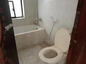 Commercial 2500 sft office space available in Gulshan Avenue