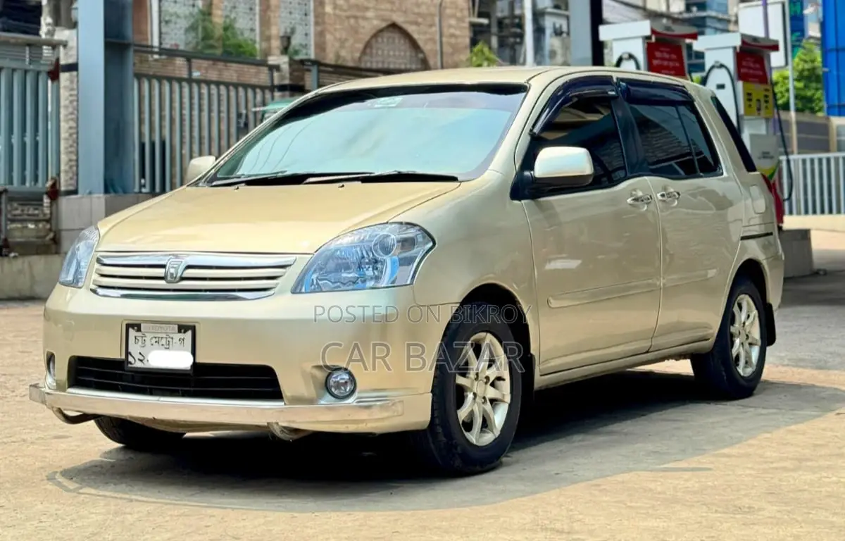 Toyota Raum G LEFT DOOR AUTO 2005