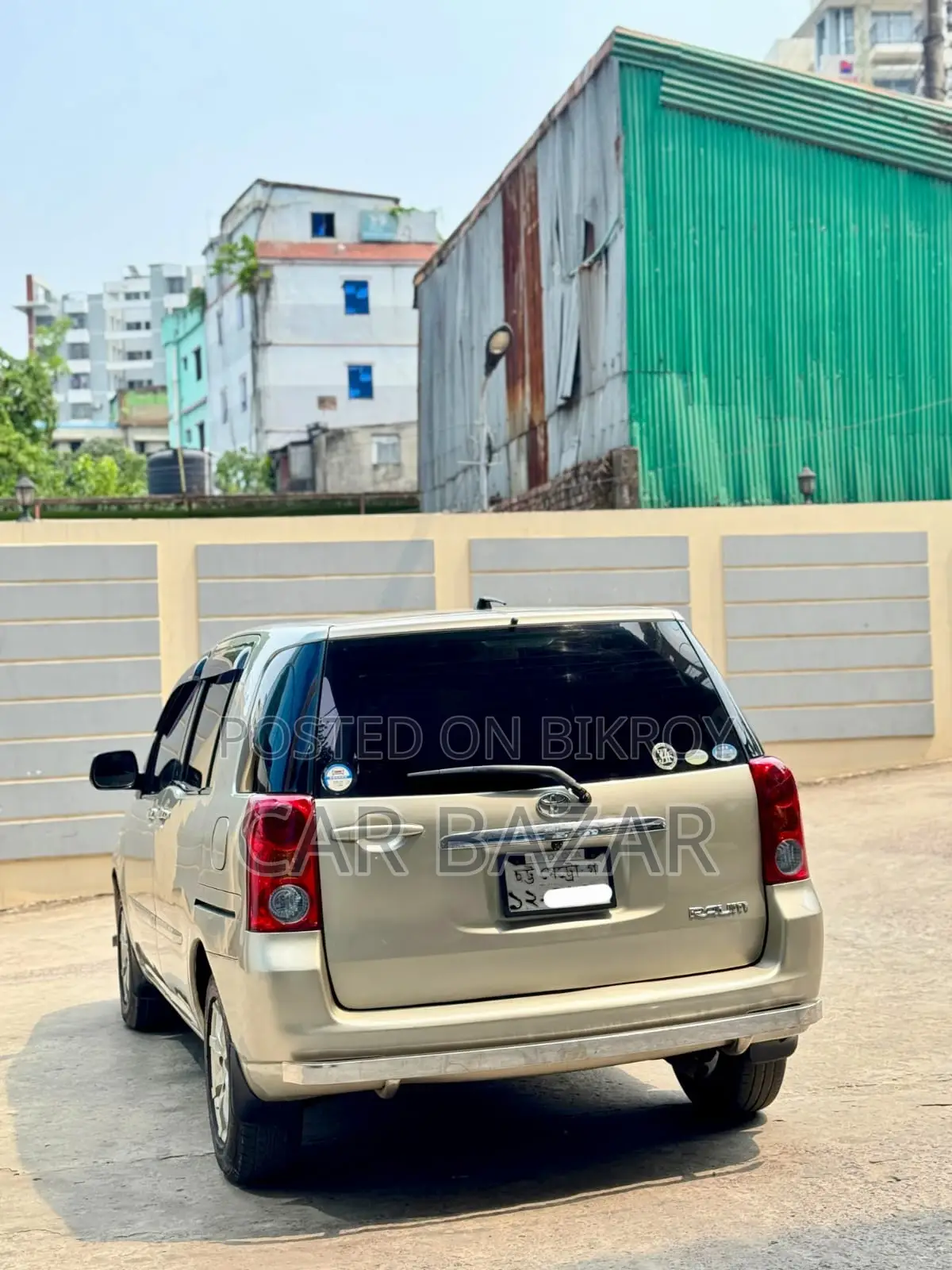 Toyota Raum G LEFT DOOR AUTO 2005