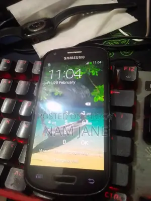 Samsung Mobile Phone (Used)