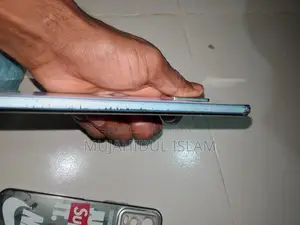 Vivo Y21 . (Used)