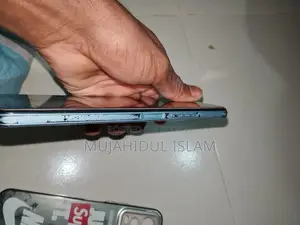 Vivo Y21 . (Used)