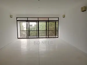 Good looking 3 Bed room apt available in Gulshan