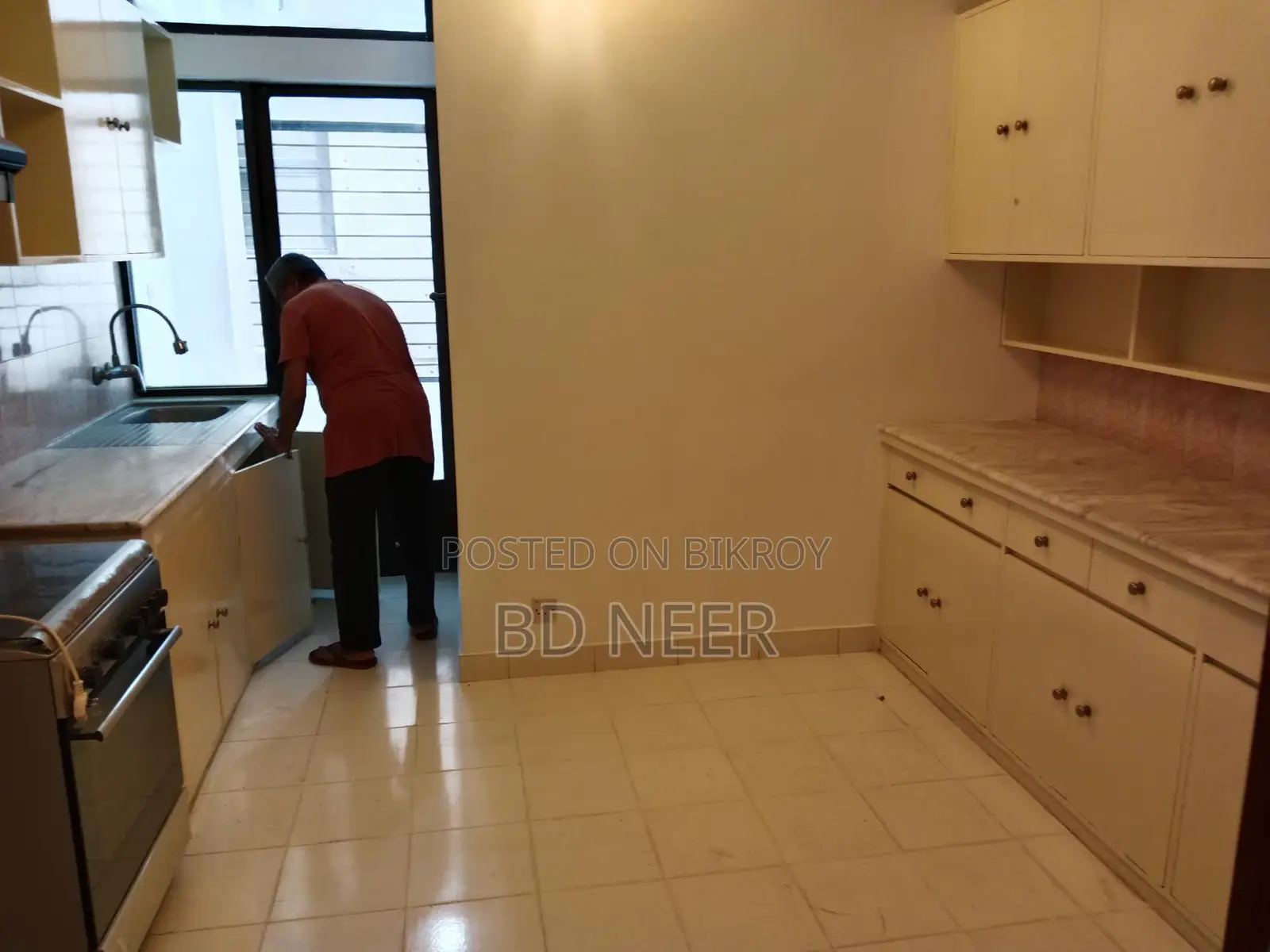 Good looking 3 Bed room apt available in Gulshan