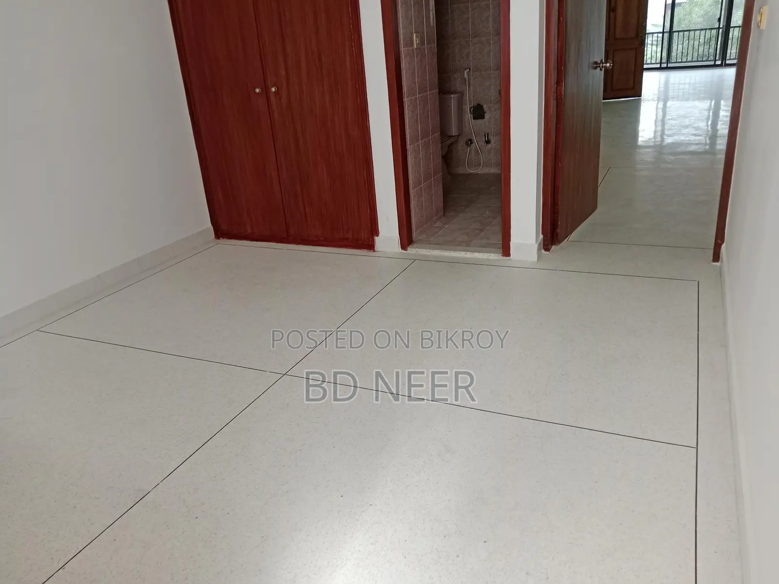 Good looking 3 Bed room apt available in Gulshan