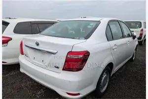 Toyota Axio EX HV WHITE 2020