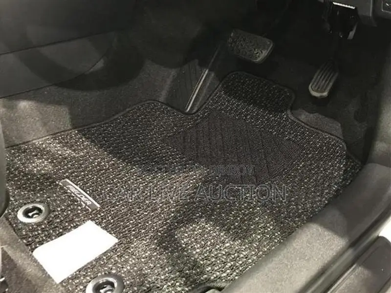 Toyota Fielder Non Hybrid EX pack 2021