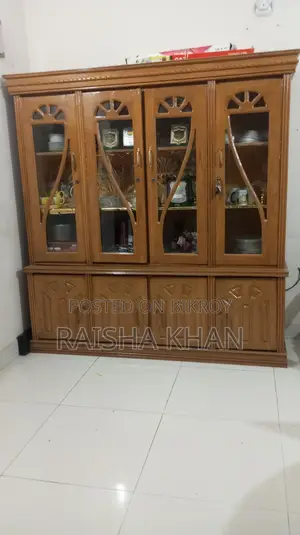 Four-Part Wall Showcase