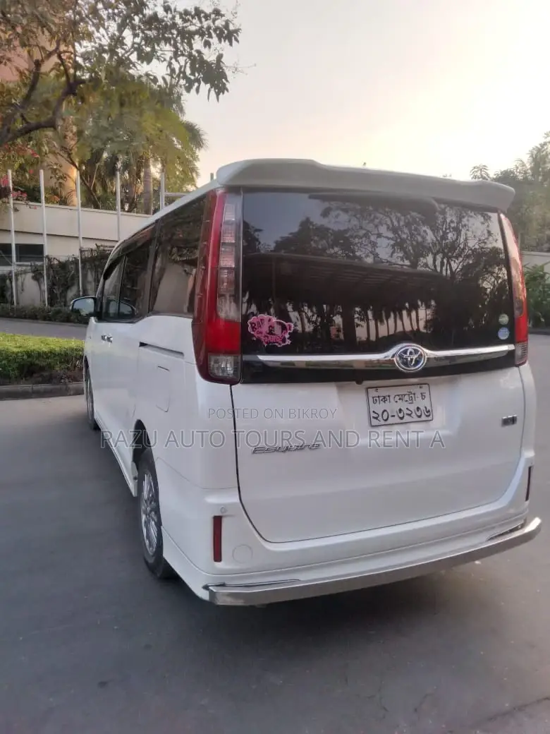 ভাড়ার জন্য নোহা এক্স