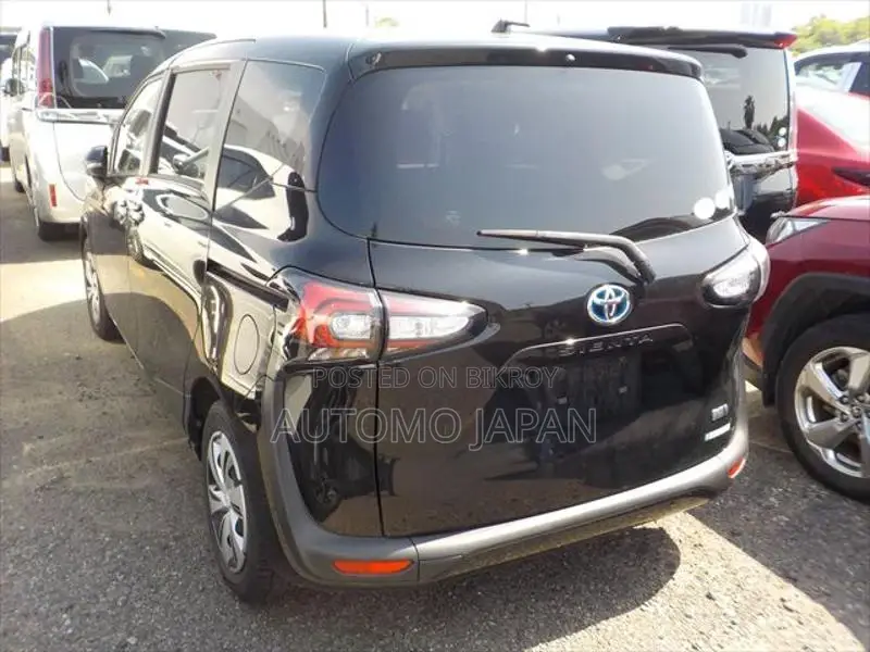 Toyota Sienta G Kero 2020