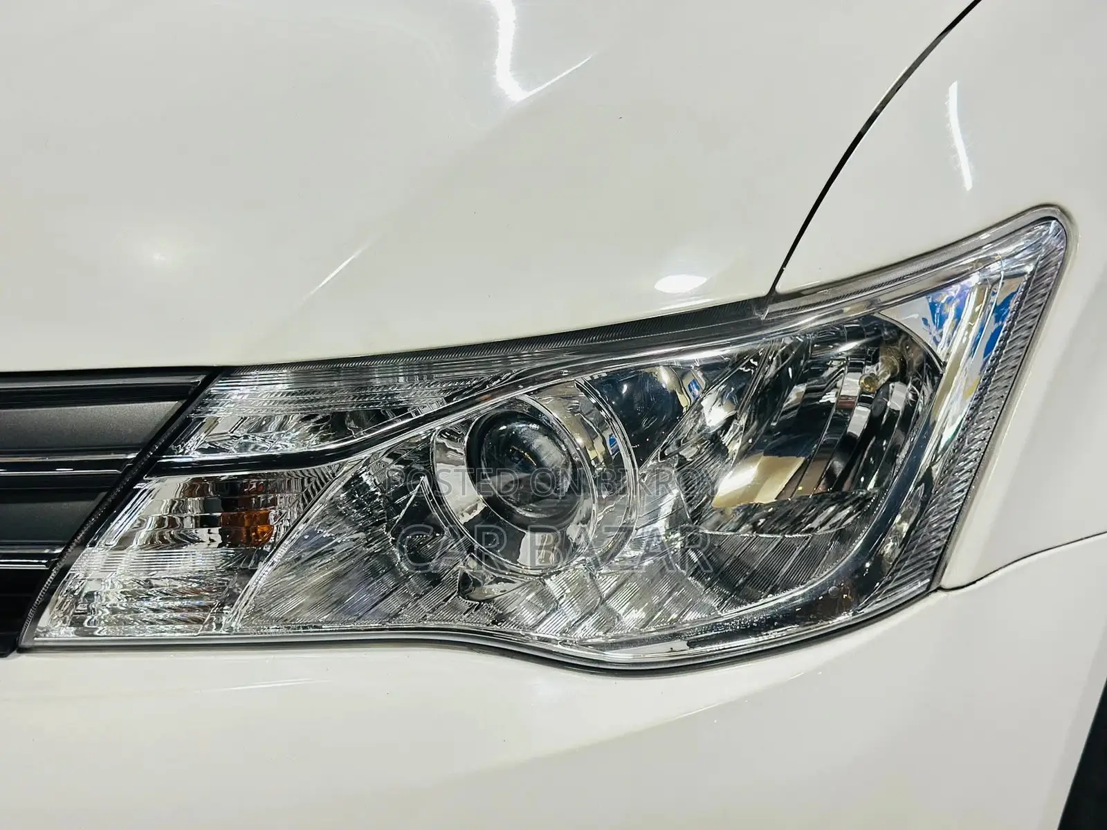 Toyota Axio X HID SELECTION 2013