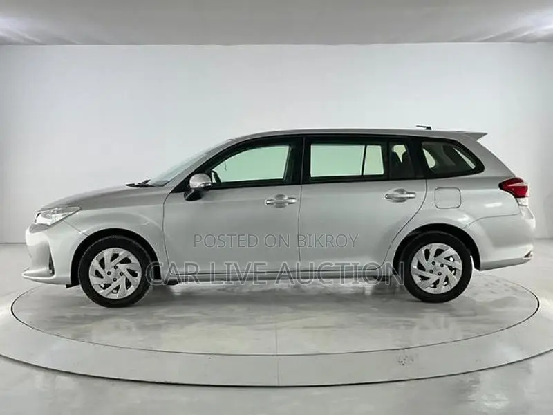 Toyota Fielder Hybrid EX package 2021