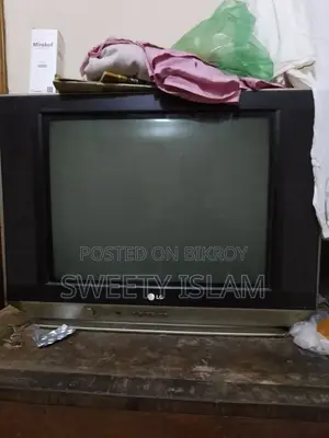 TV in good condition, no issues