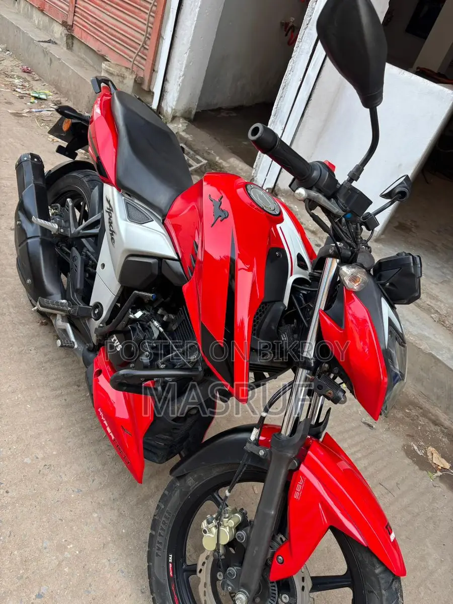 TVS Apache RTR 160 . 2023