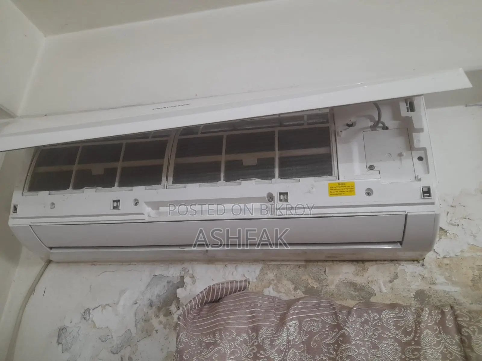 Fresh Condition One Ton Inverter AC for Sale