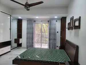 গুলশানে ২৬০০ বর্গফুটের ৩ বেডরুমের সম্পূর্ণ ফার্নিশড ফ্ল্যাট ভাড়ার জন্য