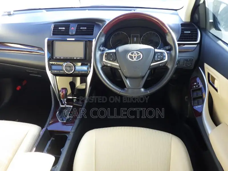 Toyota Premio Fex Pearl 2021