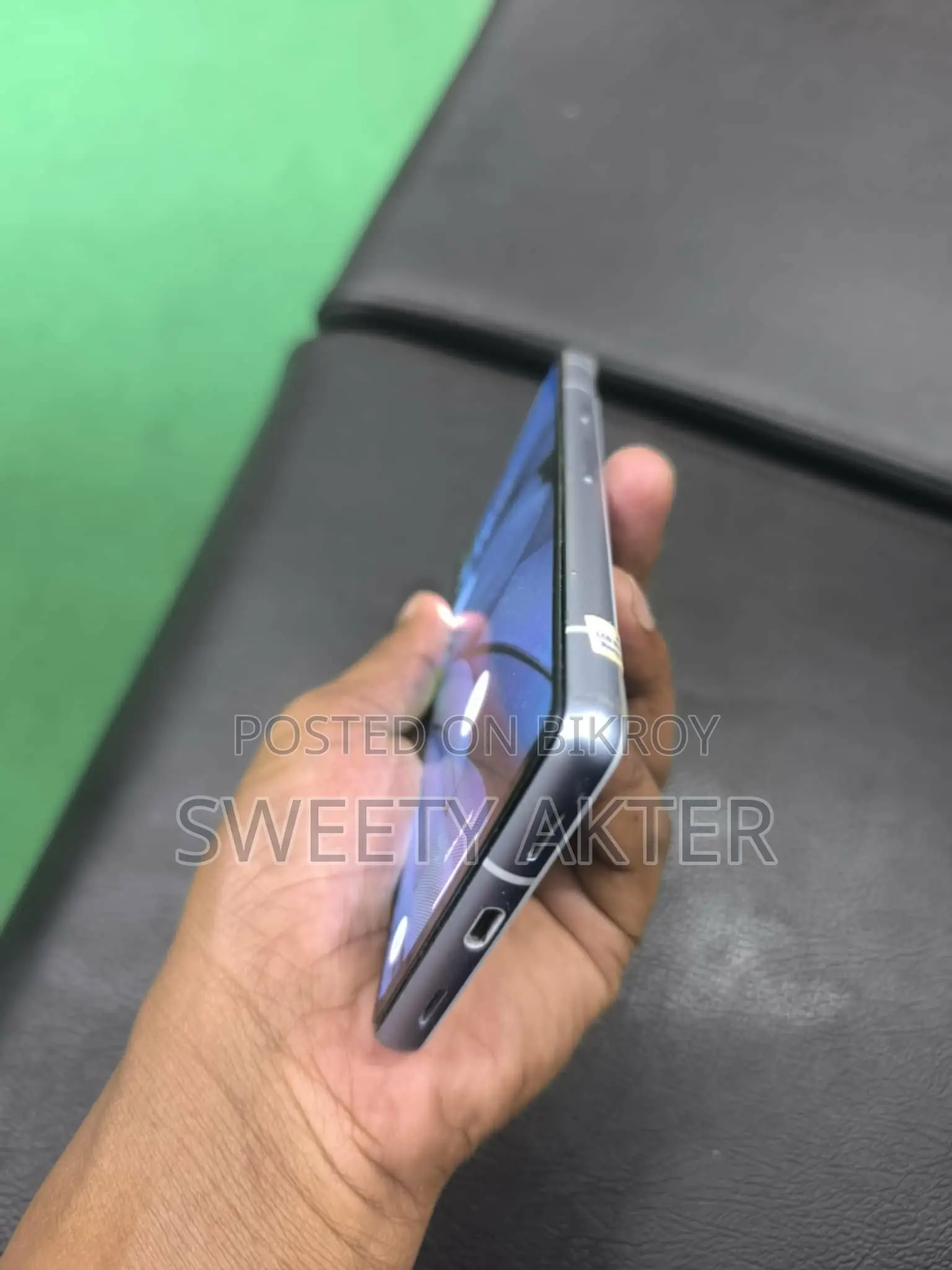 Google 7a . (Used)