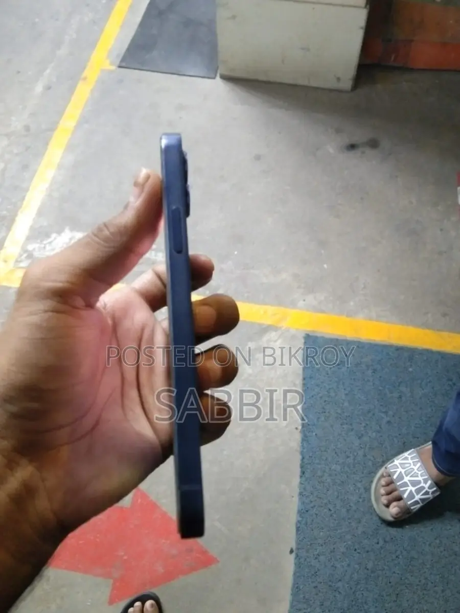 Apple iPhone 12 . (Used)