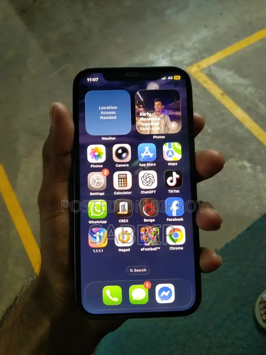 Apple iPhone 12 . (Used)