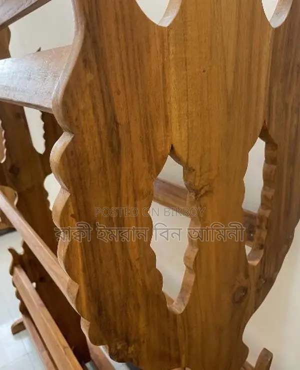 This attractive wardrobe is for sale!