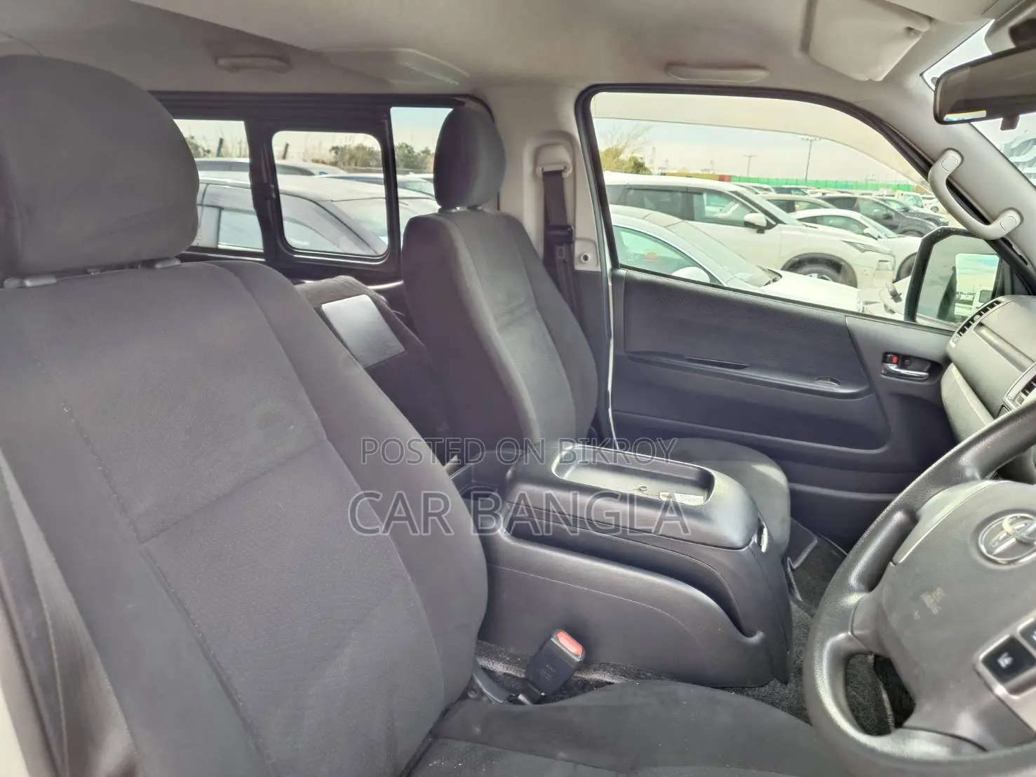 Toyota Hiace SUPER GL DARK PRIME 2021