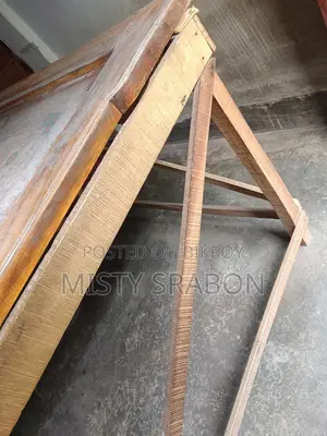 ক্যারাম বোর্ড বিক্রির জন্য