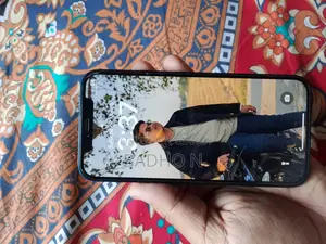 Apple iPhone 12 (Used)
