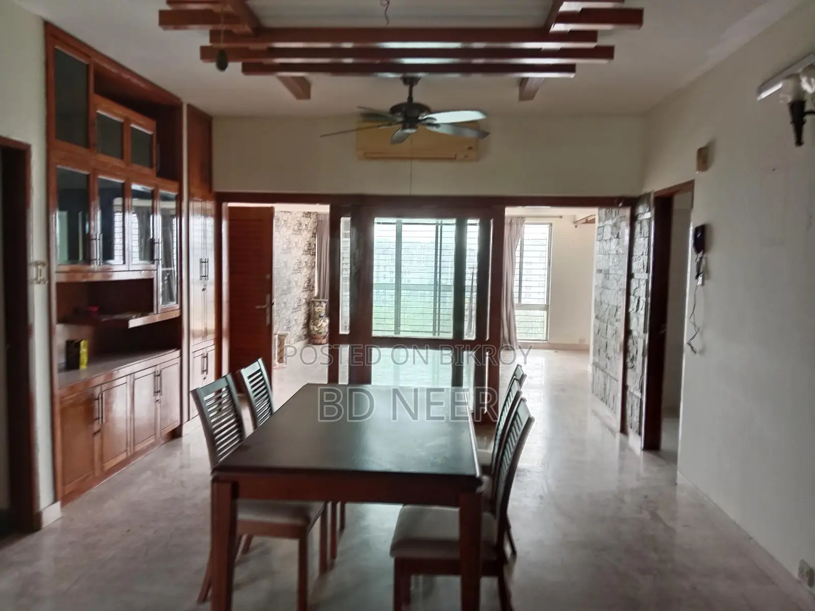 nice semi furnish 3 Bed room apt rent in banani North