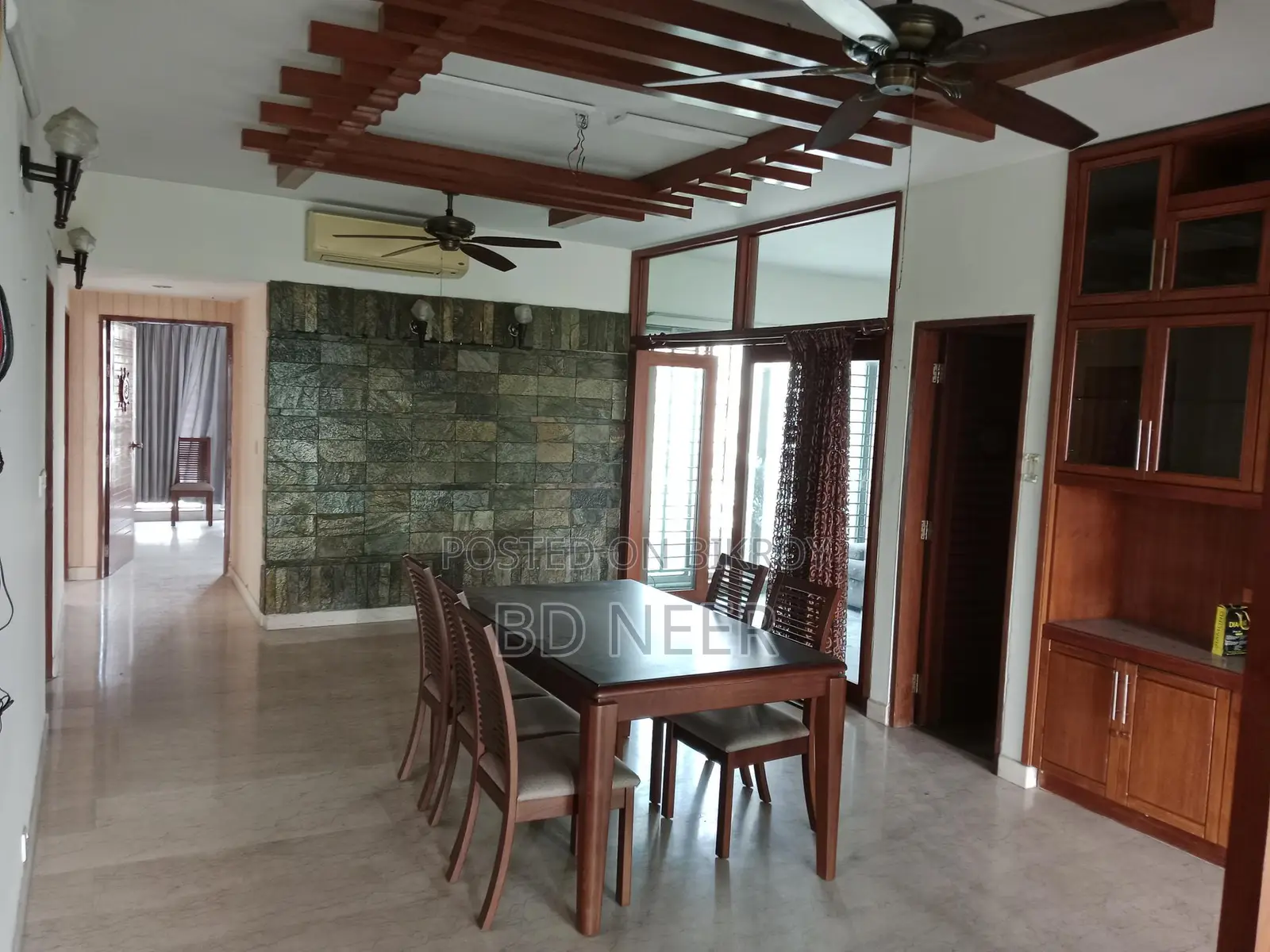 nice semi furnish 3 Bed room apt rent in banani North