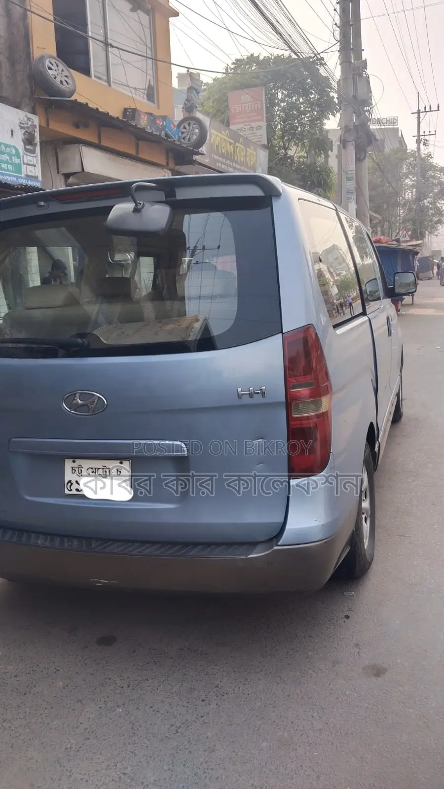 Hyundai H1 sky blue 2011