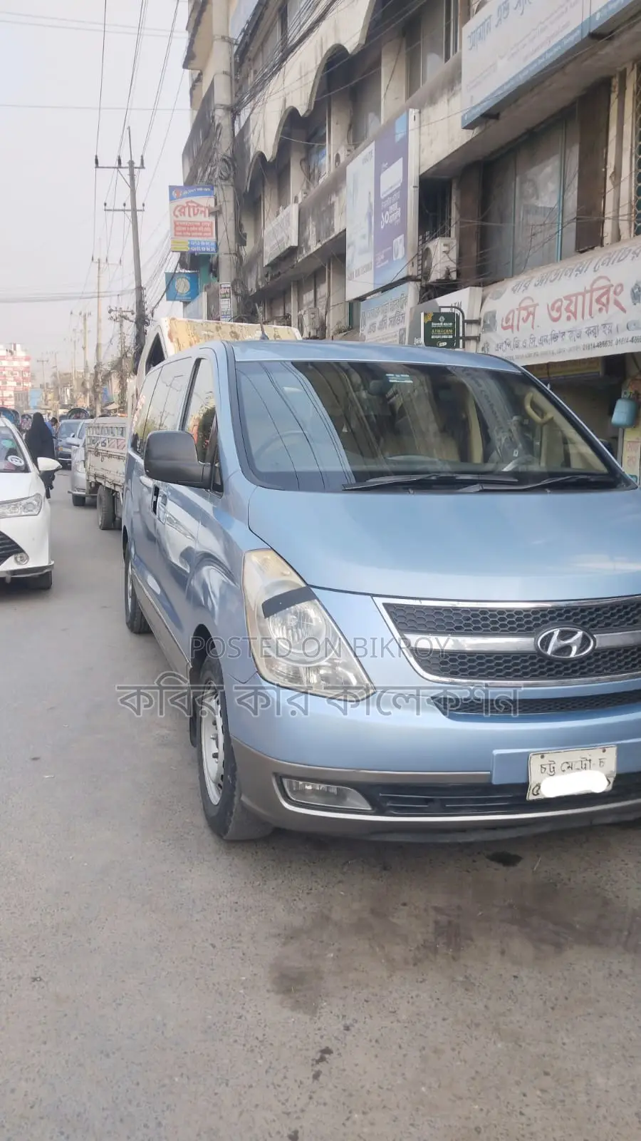Hyundai H1 sky blue 2011