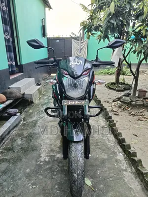 Hero Hunk 2024 Black