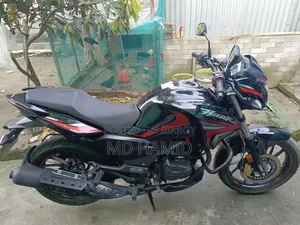 Hero Hunk 2024 Black