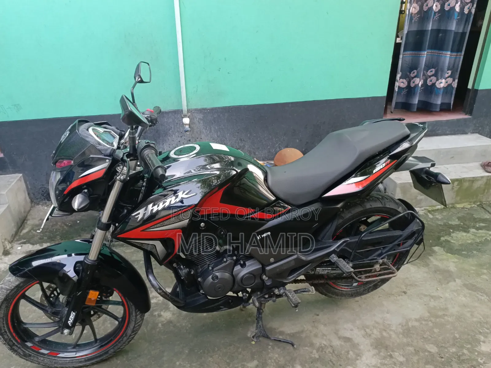 Hero Hunk 2024 Black