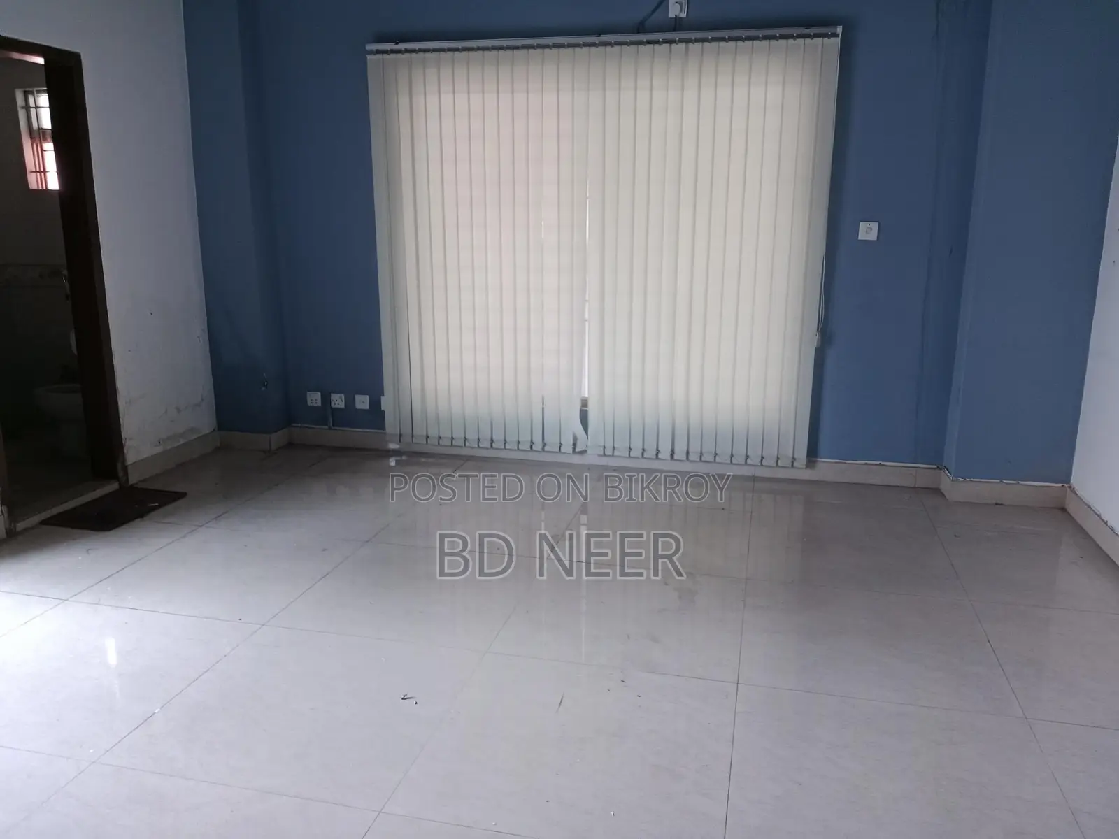 very nice 2200 sft 3 Bed room apt rent in banani