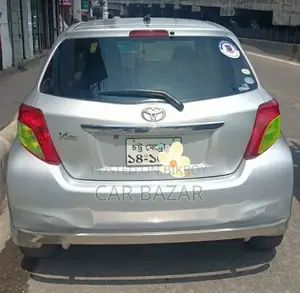 টয়োটা ভিটস ১.৫ এফডব্লিউডি ৫ডিআর ২০১২ সিলভার