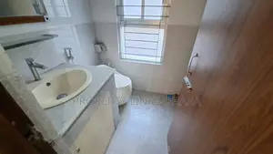 Office space in Banani for rent