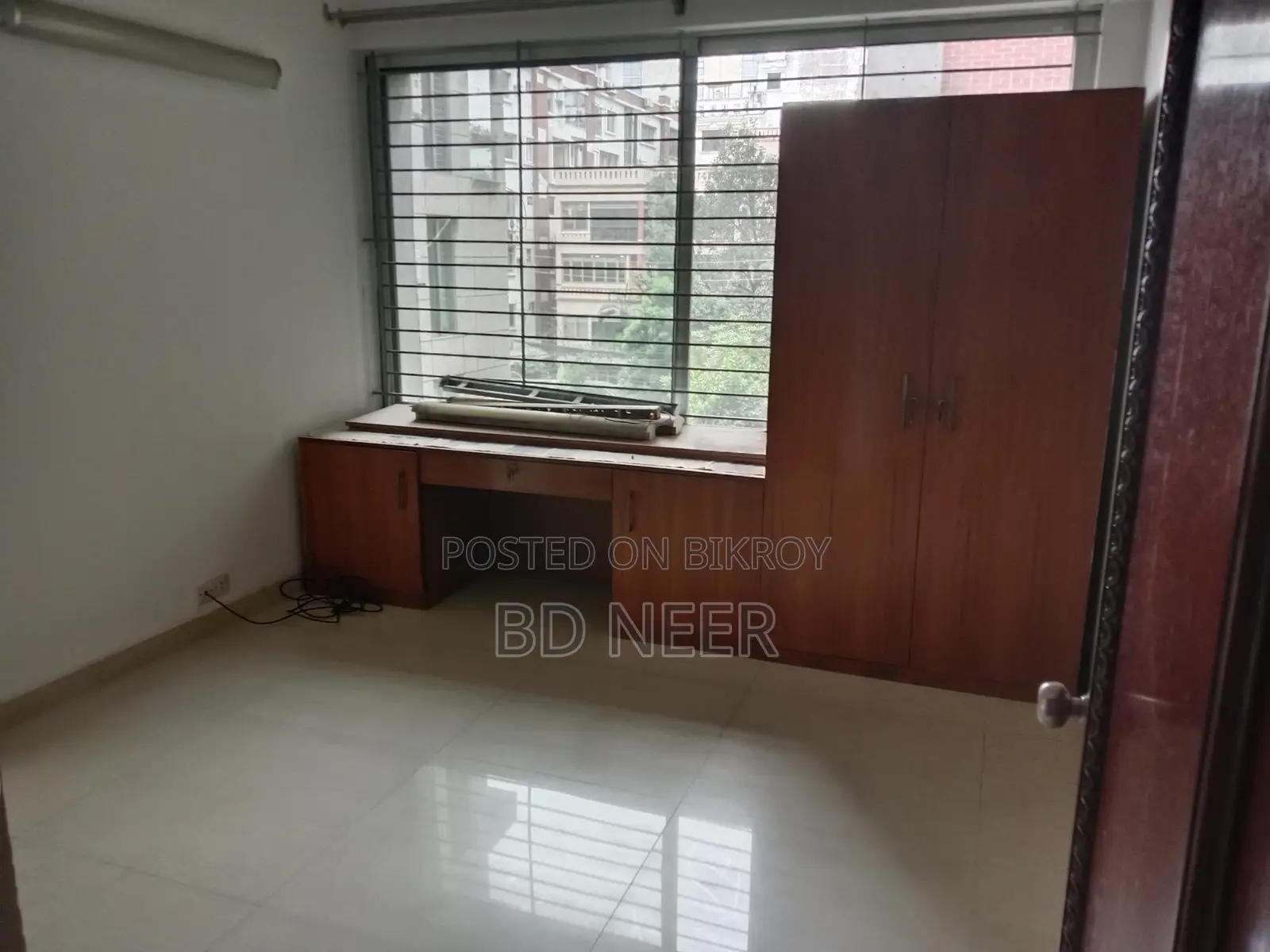 Looking so nice 2200 sft 3 Bed room apt rent in Gulshan