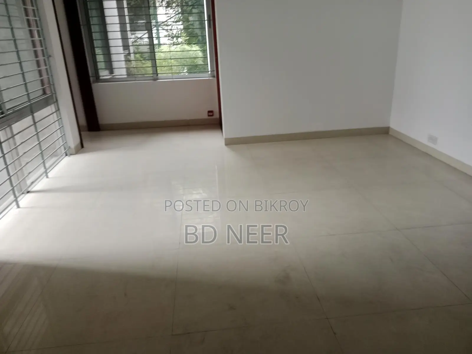 Looking so nice 2200 sft 3 Bed room apt rent in Gulshan