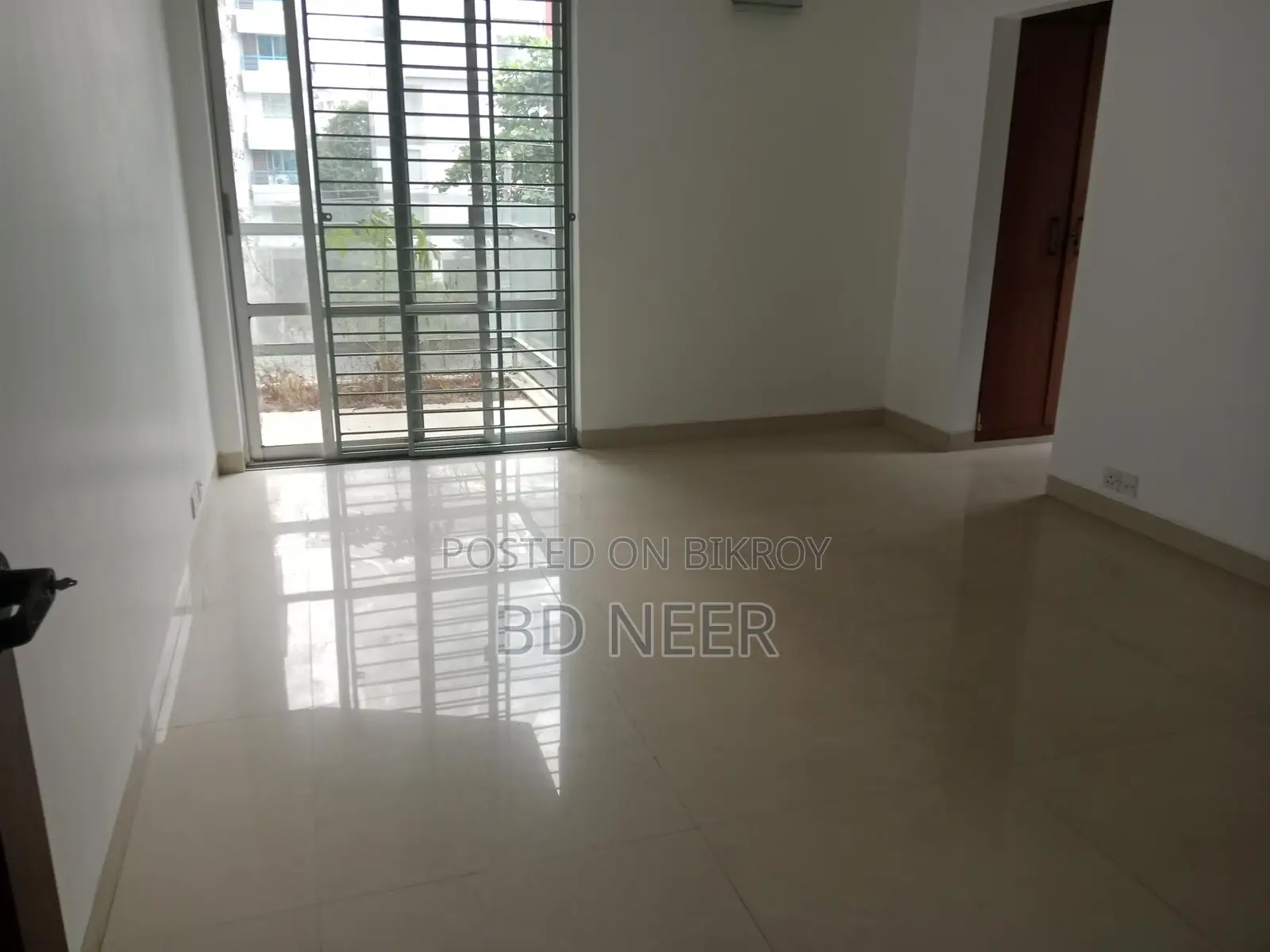 Looking so nice 2200 sft 3 Bed room apt rent in Gulshan