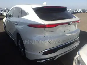 Toyota Harrier Non Hybrid Z Pearl 2021