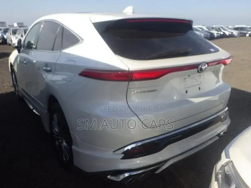Toyota Harrier Non Hybrid Z Pearl 2021