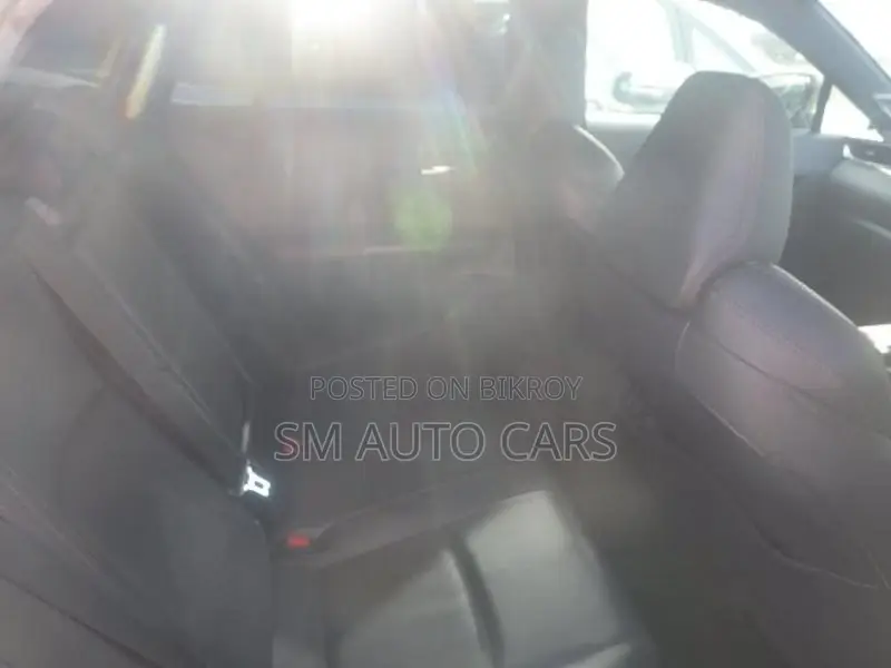 Toyota Harrier Non Hybrid Z Pearl 2021
