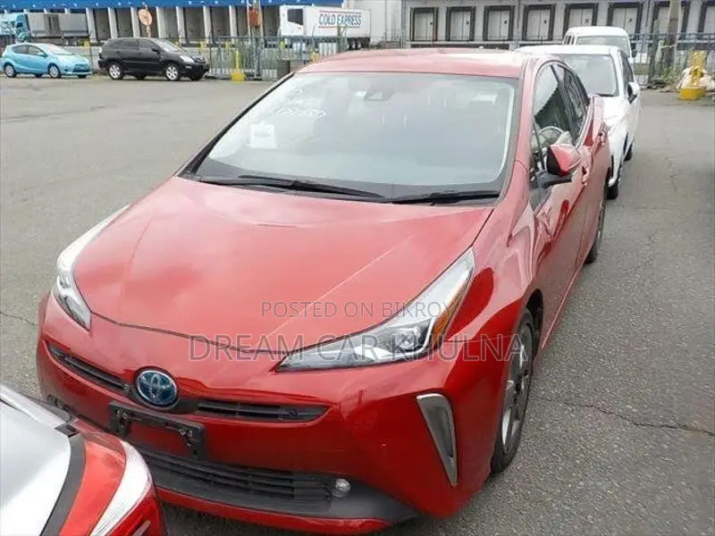 Toyota Prius S Touring 2018