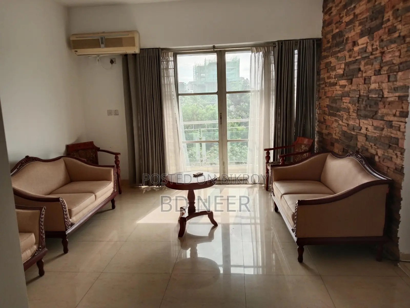 Looking good unfurnished 3 bedroom apartment rent in Gulshan north side