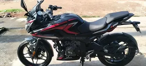 বাজাজ পালসার এফ২৫০ ২০২৫ ব্ল্যাক