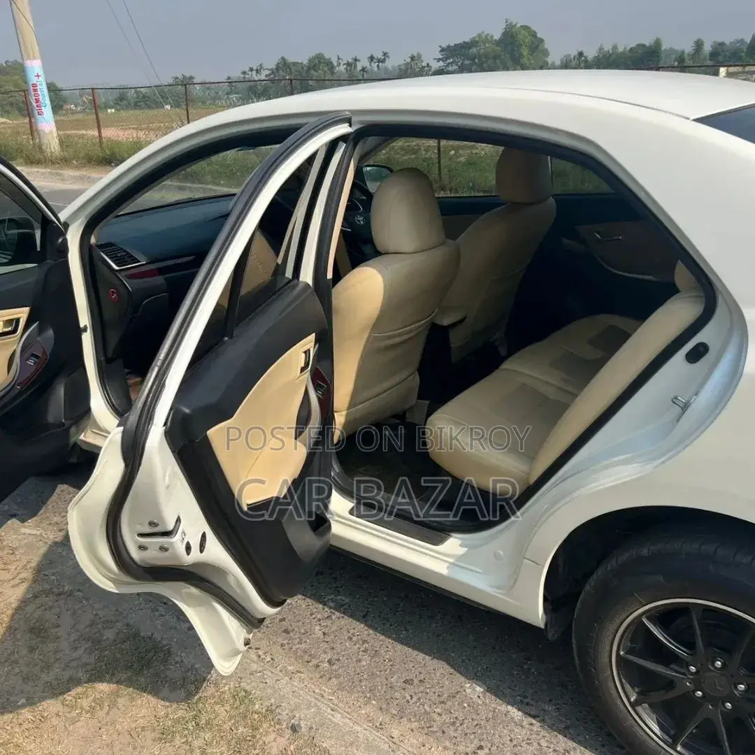 Toyota Premio Fex Package 2016