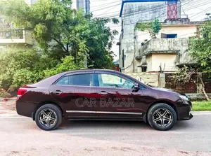 টয়োটা অ্যালিওন জি প্লাস ওয়াইন ২০১৫